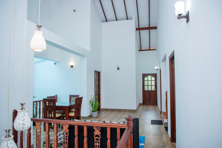 4, VDN House, Galle Four Gravets