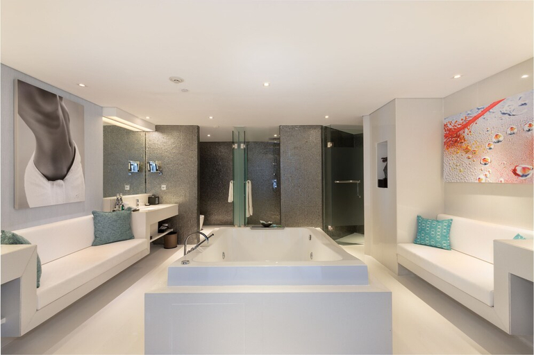 Bathroom 4, Double-Six Luxury Hotel Seminyak, Badung