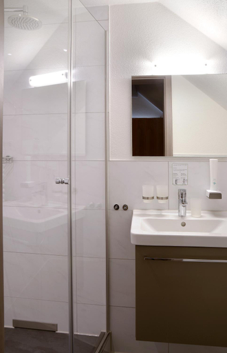 Bathroom 3, Gasthof Ziegler Hotel & Restaurant, Lindau (Bodensee)