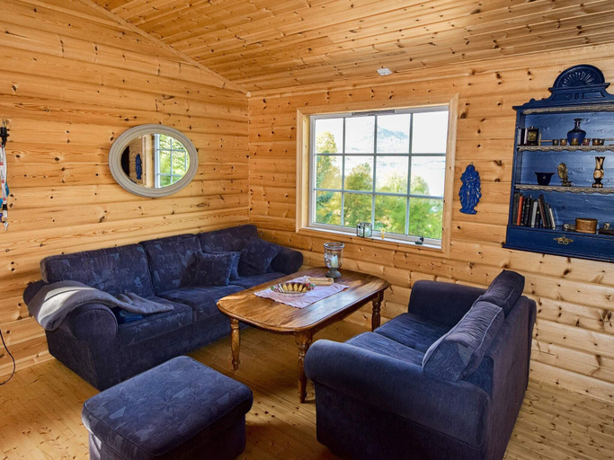 Others 4, person holiday home in Botnhamn, Lenvik
