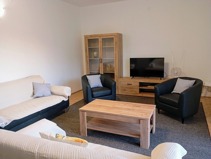 Living area 2, Cozy Trogir Apartment with 3 Bedrooms, Okrug