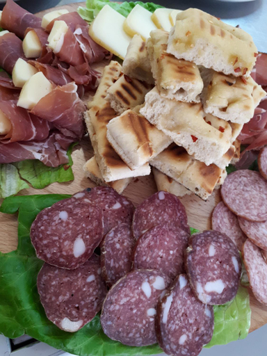 Food & Drinks 5, Cluentum, Macerata