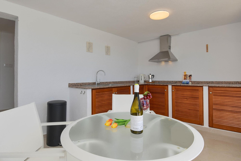 Room 3, Begonias 4 pax in J vea, Alicante