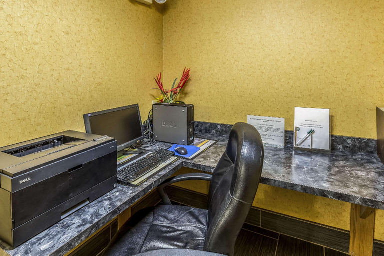 Others 5, Quality Inn Rolla, Phelps
