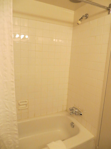 Bathroom 4, Heritage Inn Hotel & Convention Centre - Pincher Creek, Division No. 3