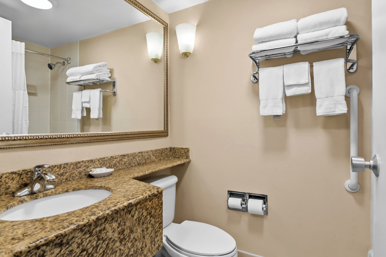 Bathroom 4