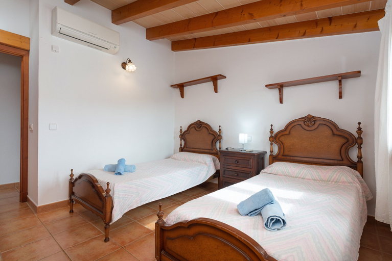 Room 5, Can Lliganya in Santa y, Baleares