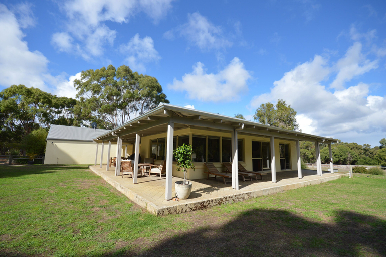 Exterior & Views 2, Acacia Chalets, Augusta-Margaret River