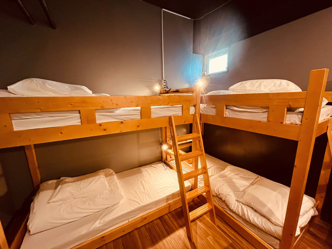 Bedroom 3, Mikami Asakusabashi Hotel, Taitō