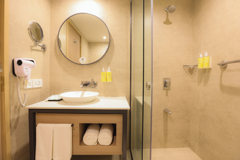 Bathroom 4, Lemon Tree Hotel Chinchwad Pune, Pune