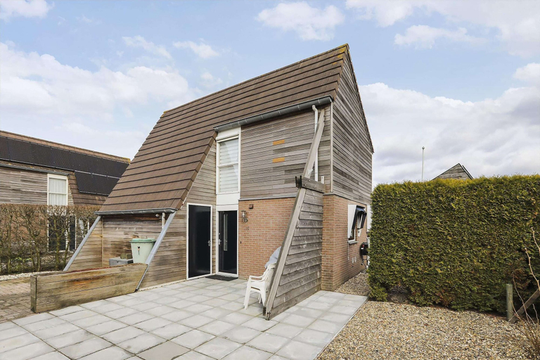 Exterior 2, Holiday Home in Grou With Bubble Bath, Boarnsterhim
