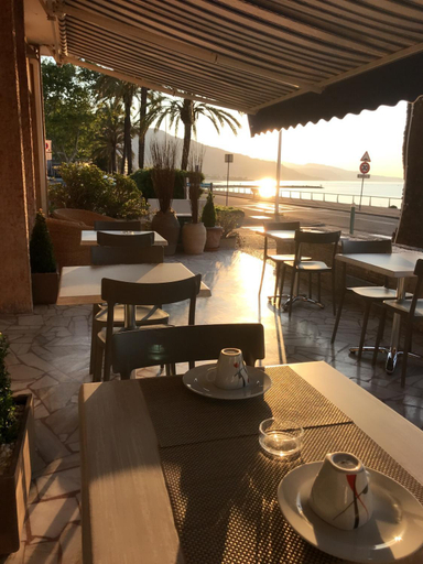 Food & Drinks 5, Hotel Le Dauphin, Alpes-Maritimes