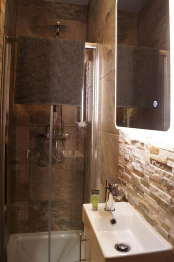 Bathroom 3, The Shepherds Rest, Calderdale