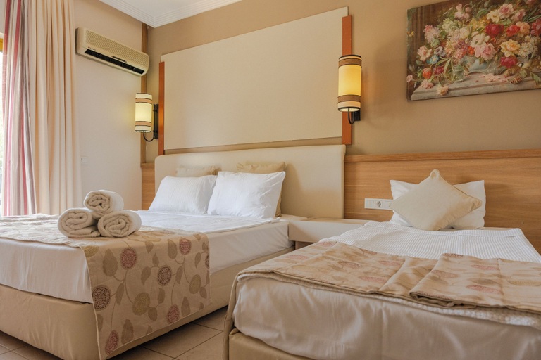 Bedroom 3, Belpoint Beach Hotel, Antalya
