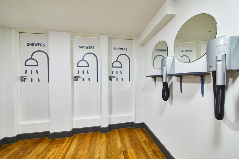 Bathroom 2, St Christopher's Inn Oasis London Bridge - Female, London