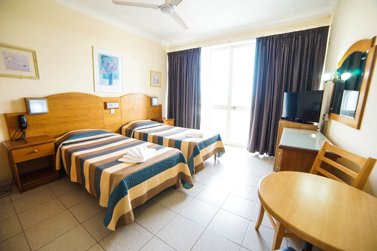 Bedroom 5, Coral, Saint Paul's Bay