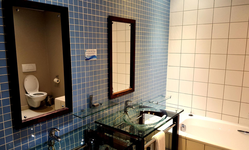 Bathroom 4, Circa Luxury Apartment Hotel, City of Cape Town