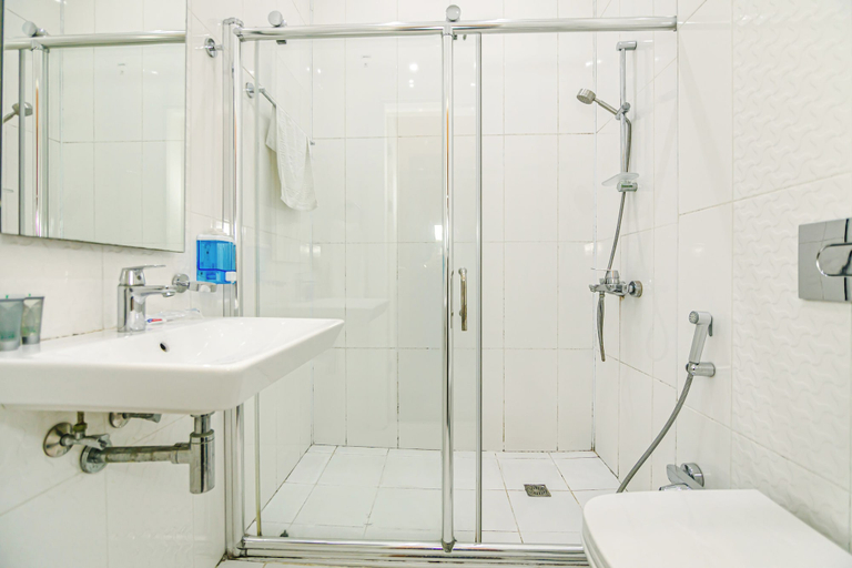 Bathroom 4, Bristol Hotel, Baku