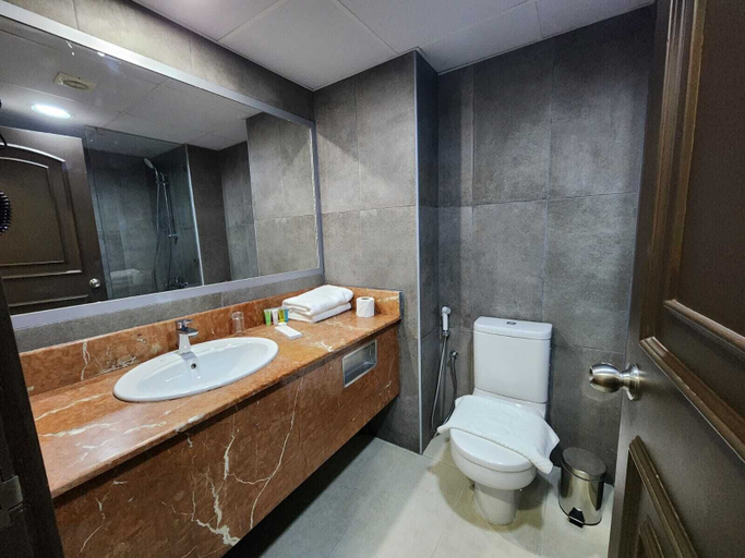 Others 5, Phoenicia Hotel-Hoora, Manama