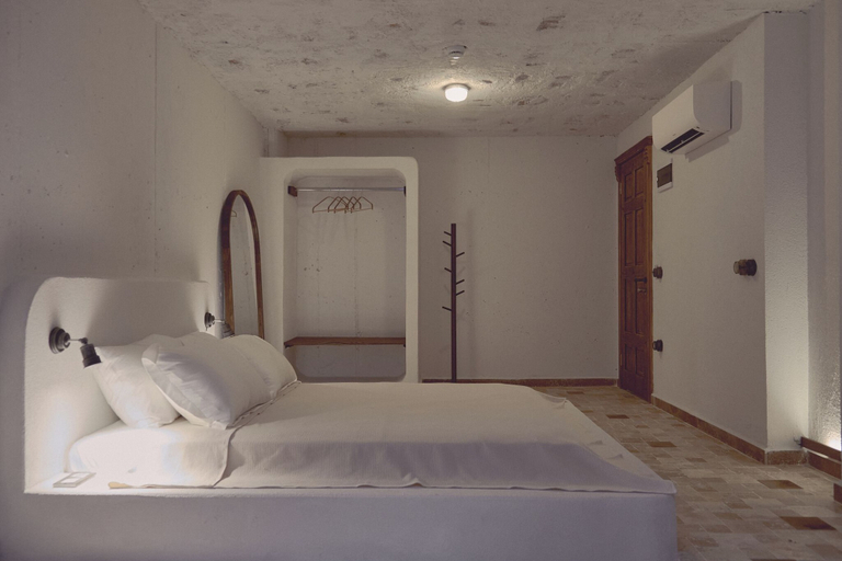 Bedroom 4, 6 oda alacati, Çeşme