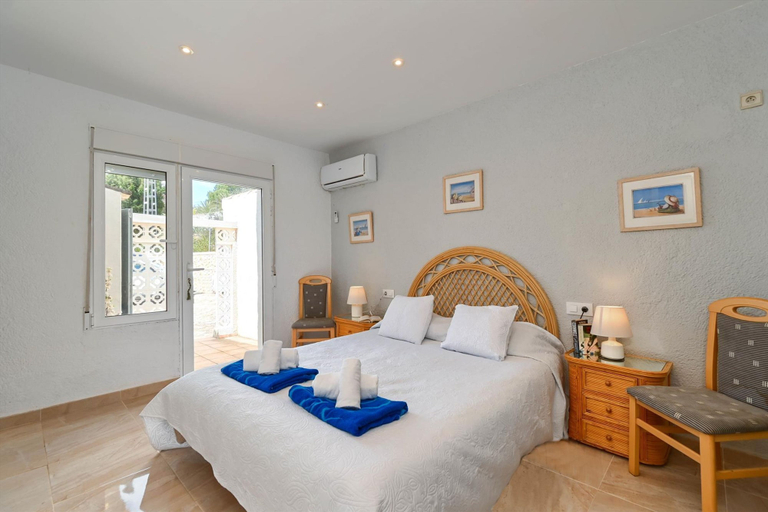 Room 3, Ker Blanc 8 pax in J vea, Alicante