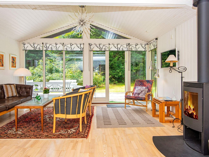 Others 4, Tranquil Lakeside Retreat in Ry-By Traum, Skanderborg