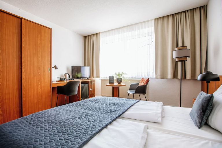 Bedroom 4, Hotel Gartenstadt, Erfurt