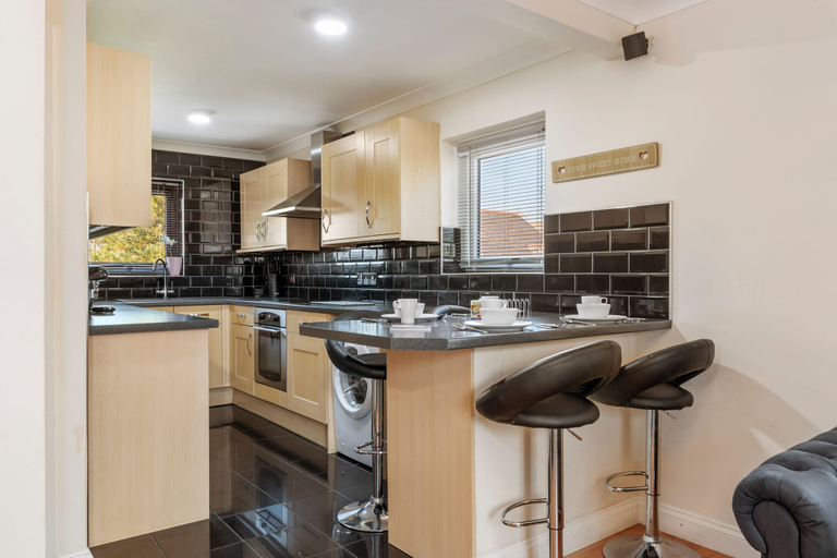 Room 3, Little Haven - Cosy Tenby Apartment, Pembrokeshire