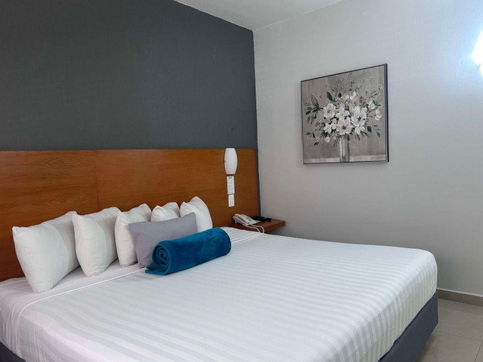 Bedroom 2, Days Inn by Wyndham Minatitlan, Minatitlán