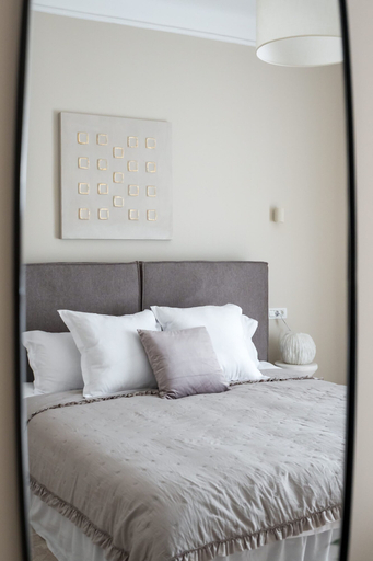 Room 5, Elegant 3BR Retreat - Steps Away Cismigiu Gardens, Municipiul Bucuresti