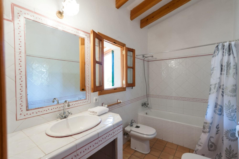 Room 2, Ses Roques in Santa Maria del Cam, Baleares