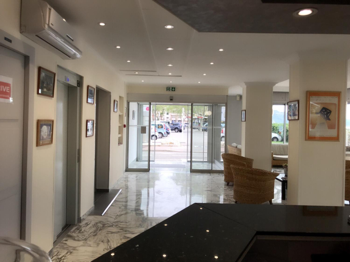 Public Area 2, Hotel Le Dauphin, Alpes-Maritimes