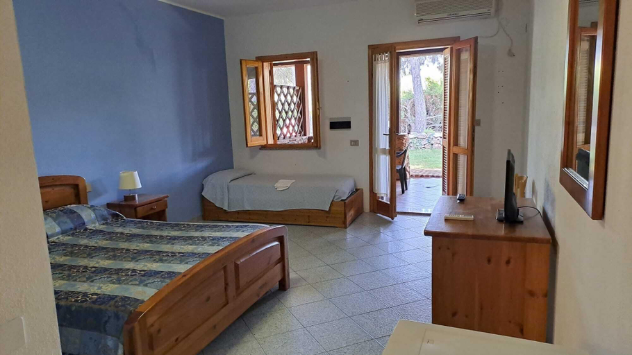 Bedroom 3, King's Hotel, Olbia-Tempio