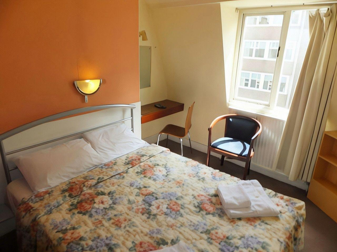 Bedroom 4, Gresham Hotel Bloomsbury, London
