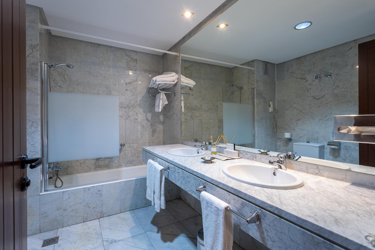 Bathroom 5, Hostería San Millan, La Rioja