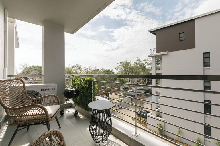 Others 4, Lux Suite, City of Johannesburg