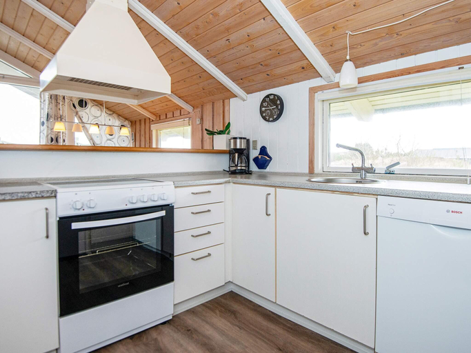 Others 4, person holiday home in Romo, Tønder