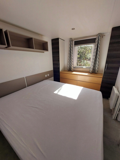 Bedroom 3, Domaine le Clos des Capitelles, Gard