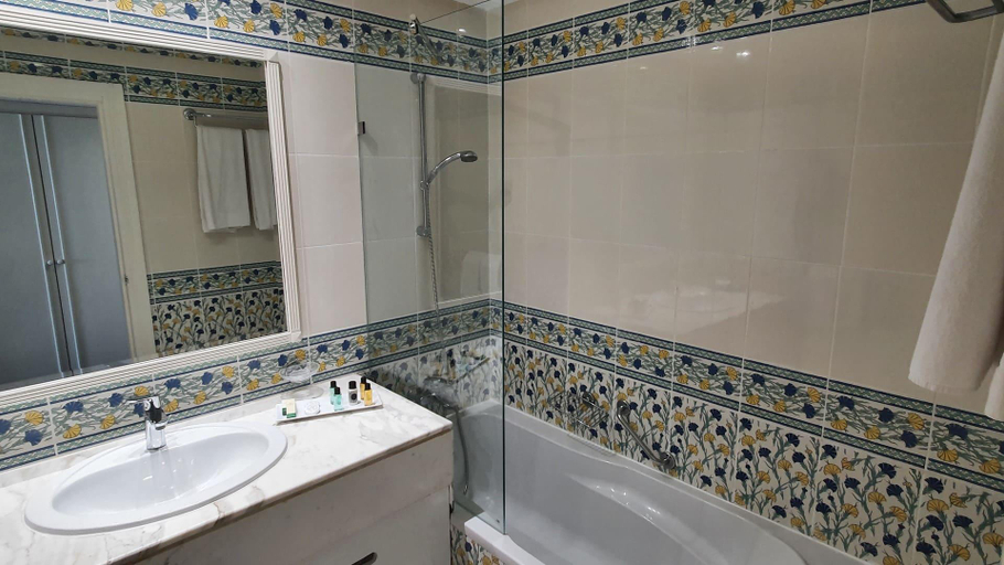 Bathroom, Mehari Hammamet Hotel, Hammamet