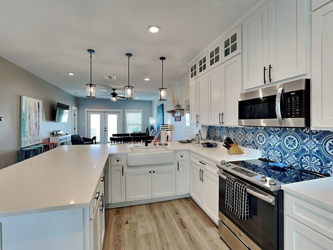 Others 5, Copano Coastal Gem by Miss Kitty’s, Aransas