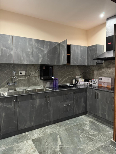 Others 5, Mountain Breeze Hill Crest Kasauli, Solan