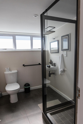 Bathroom 3, The Backpack Hostel, City of Cape Town