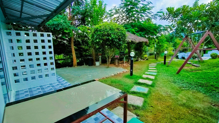 Others 4, Suan Phueng Villas, Suan Phung