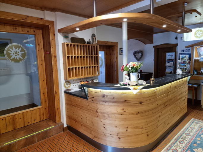 Public Area, Hotel Gasthof Edelweiß, Lienz