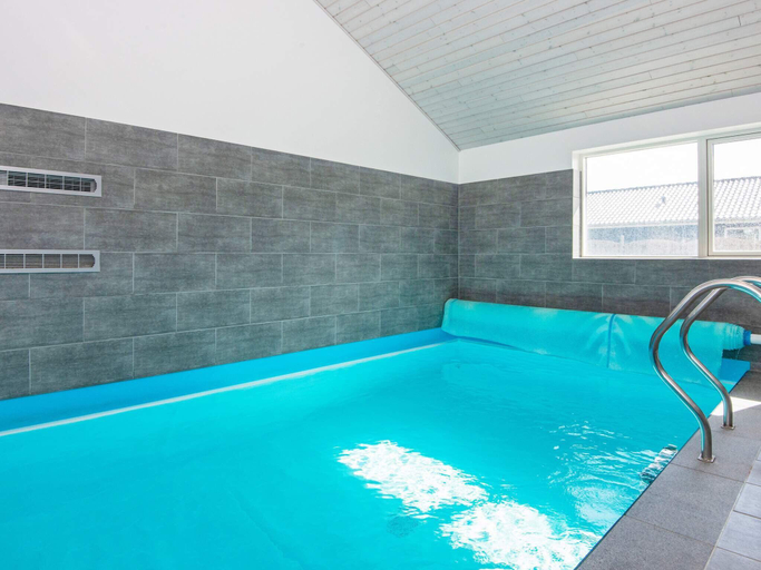 Sport & Beauty 2, Summer house with pool, sauna, Tønder
