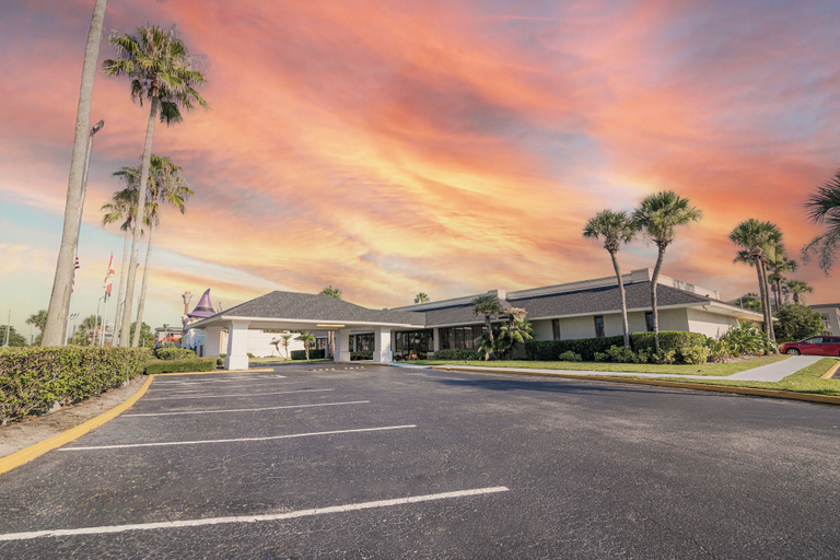 Exterior & Views 2, OVR Hotel, Osceola