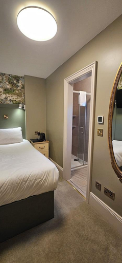 Bedroom 3, Kilronan House, Dublin