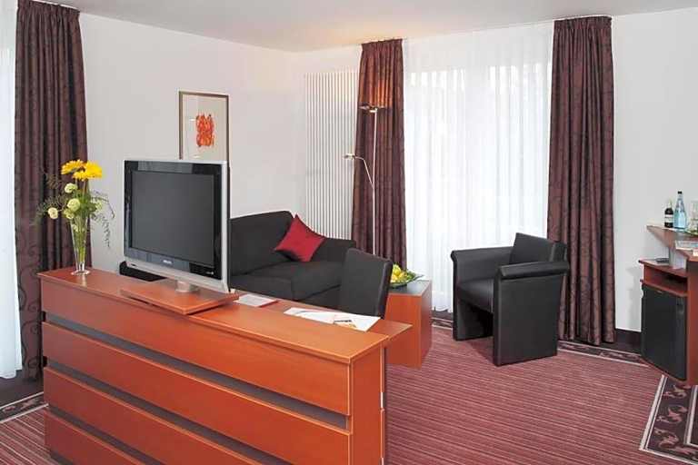 Others 4, Ringhotel sKreuz, Heidenheim
