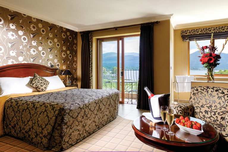 Bedroom 3, The Lake Hotel