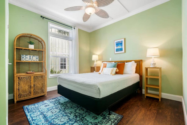 Room 3, Heated Pool Beach Patio Lounge Near Downtown, Saint Johns